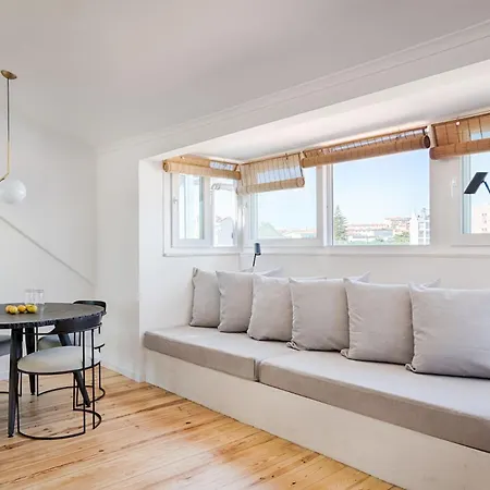 Romantic Gem In Graca Apartment